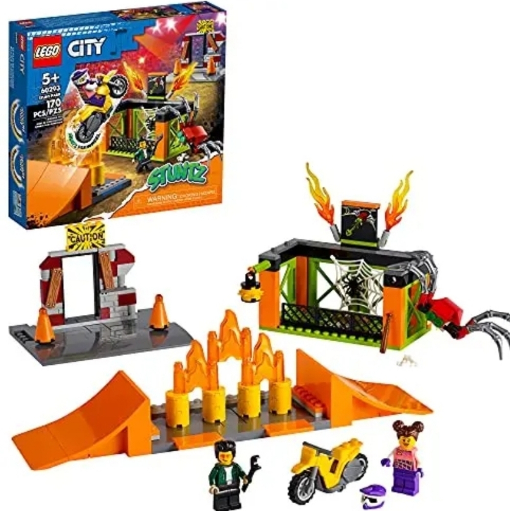LEGO City 60293 STUNTZ Stunt Park Building Kit -NEW IN BOX - FREE SHIPPING!